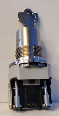 Allen-Bradley 800T-J44 3 Position Keyed Selector Switch w/ Key