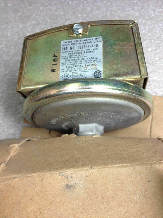 Dwyer 1823 Pressure Switch 1823-/-/-S