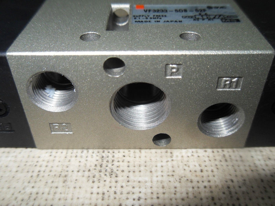 SMC VF3233-5DB-02F solenoid Valve 24 VDC