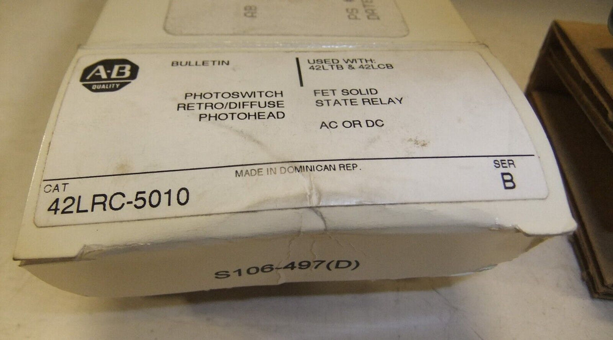 Allen-Bradley 42LRC-5010 120 V AC/DC Solid State Photoelectric Sensor
