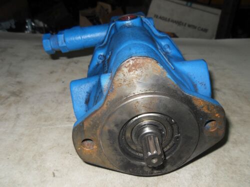 Vickers 02341644 Pvq13-A2R-Se3S-20-C14-12 Piston Pump