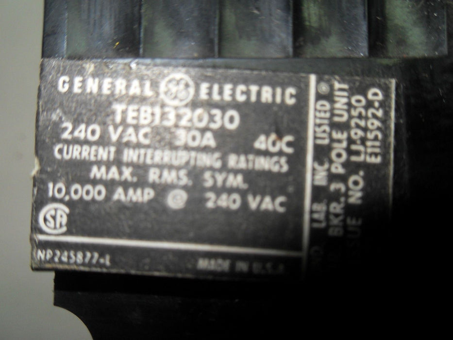 GE TEB132030 240 V AC 30 A Circuit Breaker