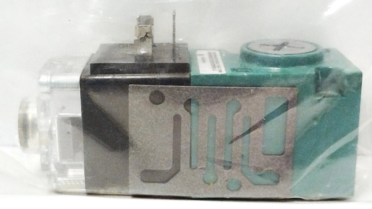 Numatics 11SAD400C000030 Pneumatic Solenoid Valve w/ 100-120 V AC Coil