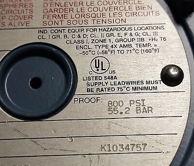 United Electric JI20-376-9852 Pressure Switch with SC-1-300 Diaphragm Attached