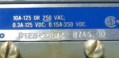 Micro Switch DTE6-2RN2 125/250 V AC/DC 10 A Roller Plunger Limit Switch