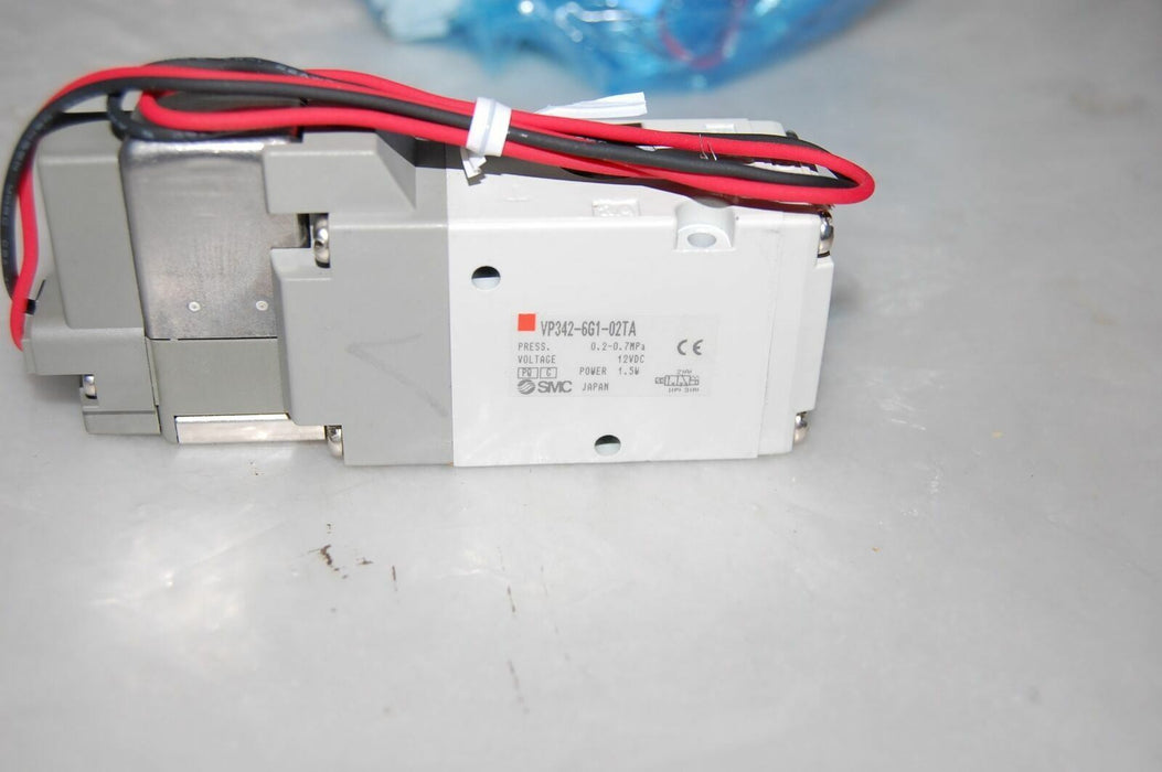 2 SMC Valve VP342-6G1-02TA