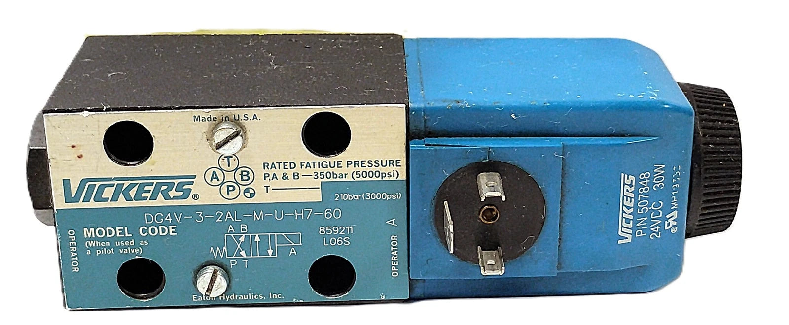 Vickers DG4V-3-2AL-M-U-H7-60 210 bar Solenoid Valve w/ 24 V DC Coil