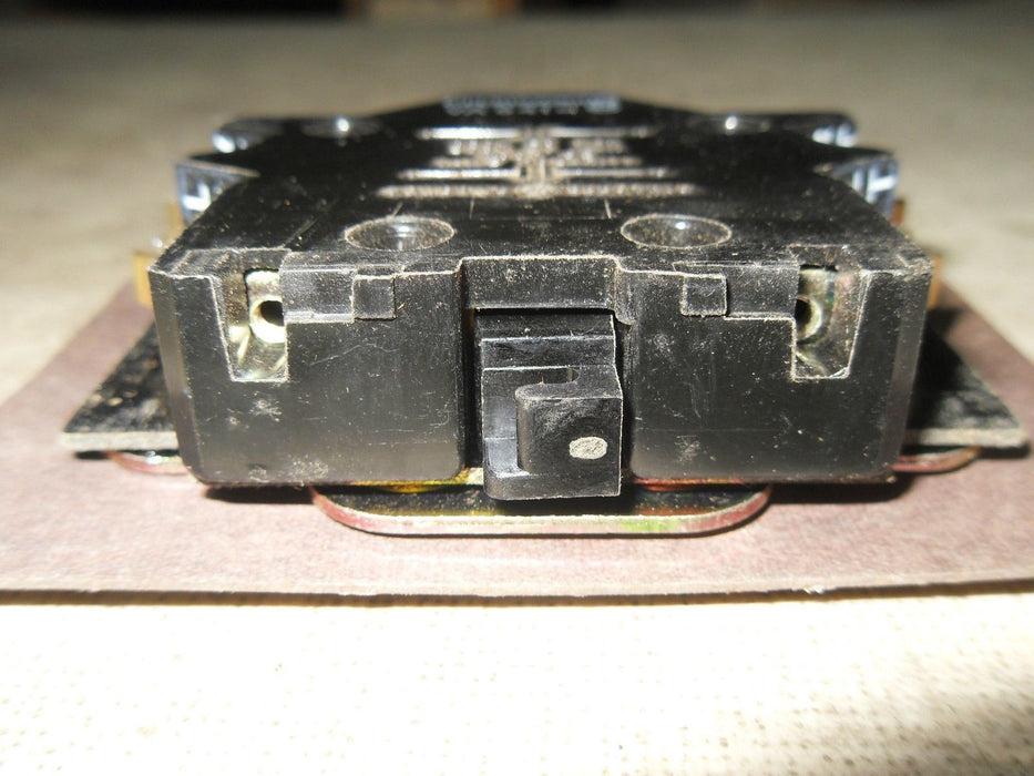 GE CR305X200C Auxiliary Contact