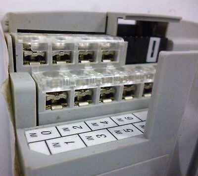 Allen-Bradley 1762-IQ8 Ser A Rev A MicroLogix1200 PLC Input Module