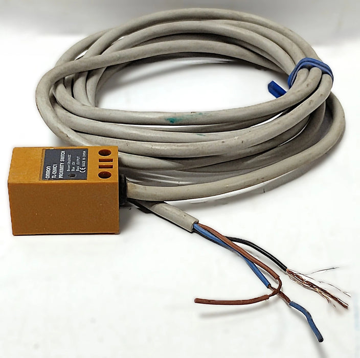 Omron TL-Q5MC1 12-24 V DC Inductive Proximity Sensor