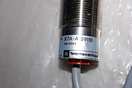 Telemecanique XTA-A159115 Capacitive Proximity Switch