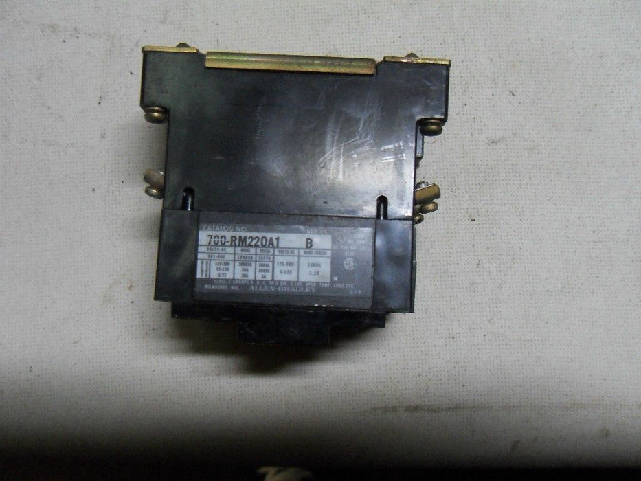 Allen-Bradley 700-RM220A1 Relay