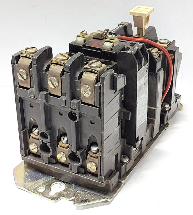 Allen-Bradley 509-BOD Ser B NEMA 1 Full Voltage Non-Reversing Starter