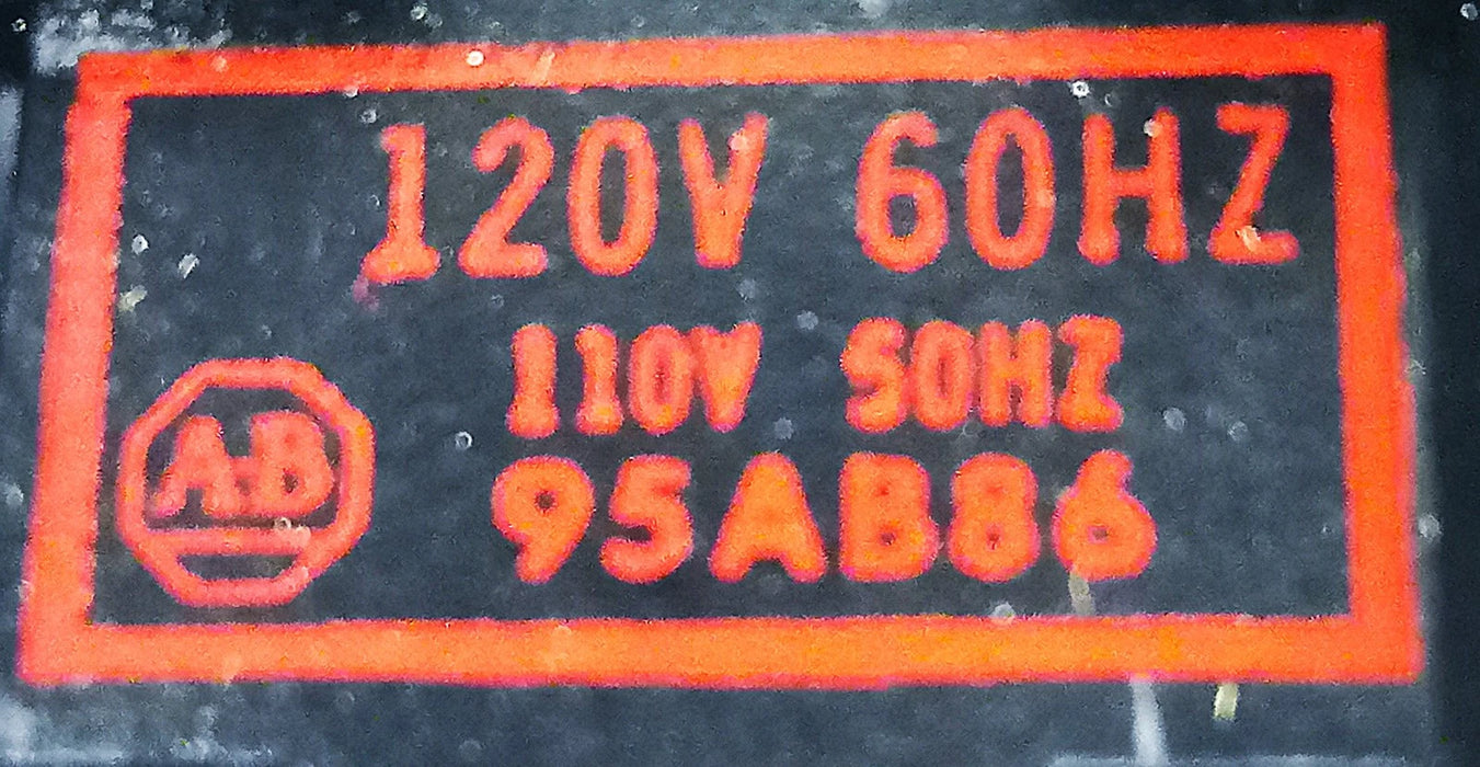 Allen-Bradley 700-NM600A1 300 V AC 10 A Type NM Latching Relay w/ 120 V AC Coil