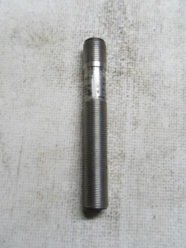 1 Cutler-Hammer E57LAL12T111SD PROXIMITY SWITCH