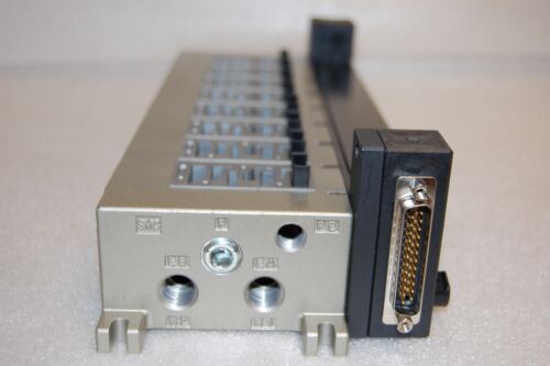 SMC VV5R2-01FU1-081-0 PNEUMATIC MANIFOLD