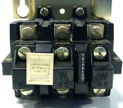 Allen-Bradley 592-BOV16 600 V AC 40 A NEMA A600 Overload Relay w/ W45 Heaters