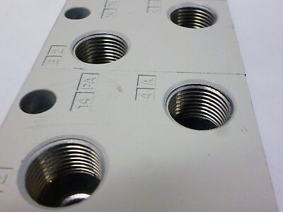 SMC VV717-03L-03D Manifold