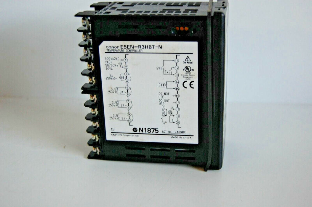 Omron E5EN-R3HBT-N Temperature Controller