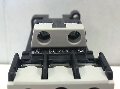 Fuji Electric SC-E02/G 24 V DC Coil 20 A 3 Pole Contactor