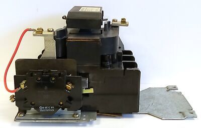 GE CR308E2041EAATJA 600 V AC 90 A 50 HP NEMA Size 3 Starter with Aux. Contact