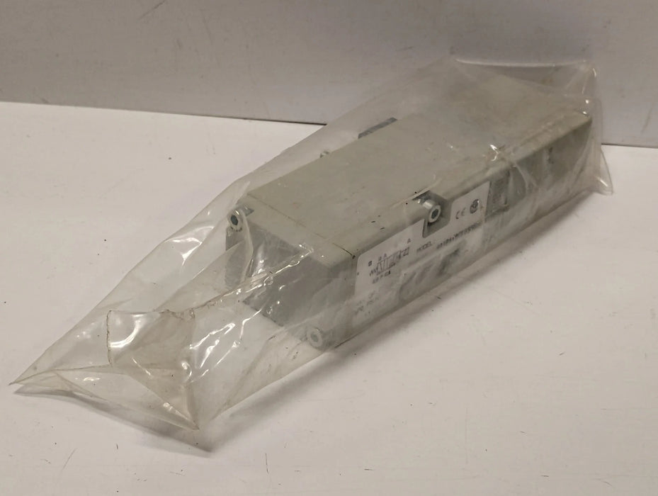 Numatics 061BA400K000030 120 psi Solenoid Valve w/ 110/120 V AC Coils