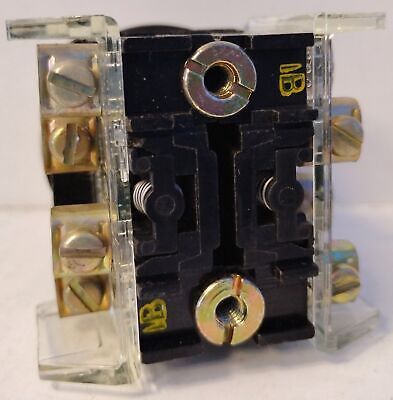 Allen-Bradley 800T-B6B 2 NO / 2 NC Red Extended Momentary Push Button