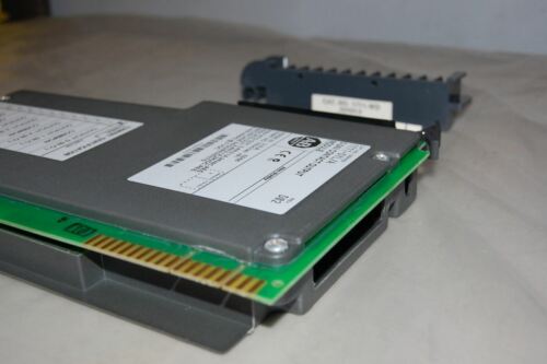 Allen-Bradley 1771-OYL CONTACT OUTPUT MODULE