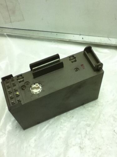 Siemens 6ES5-440-8MA21 OUTPUT MODULE