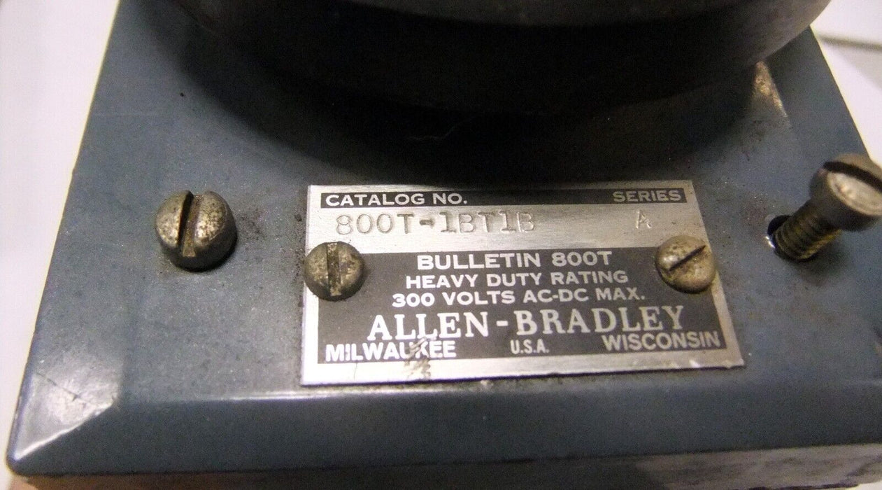 Allen-Bradley Palm Pushbutton 800T-1BT1B