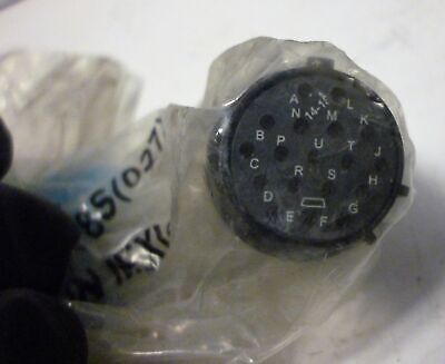 Amphenol PT06W-14-18S(027