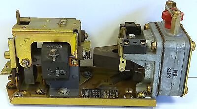 Square D 9050BO1D 110-120 V AC 30 A Adjustable Time Delay Relay