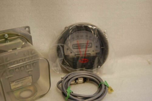 Dwyer Photohelic Pressure Switch 3002 RMR