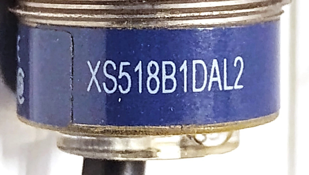 Telemecanique XS518B1DAL2 12-48 V DC Inductive Proximity Sensor