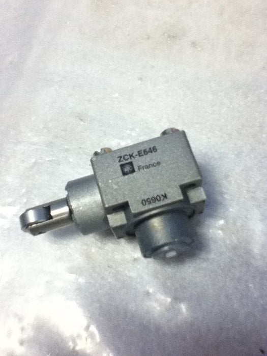 Telemecanique ZCK-E646 Limit Switch Head- No Box