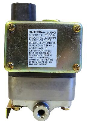 DPD1T-A150SS 125-480V 3-10A Adjustable Pressure or Vacuum Actuated Switch