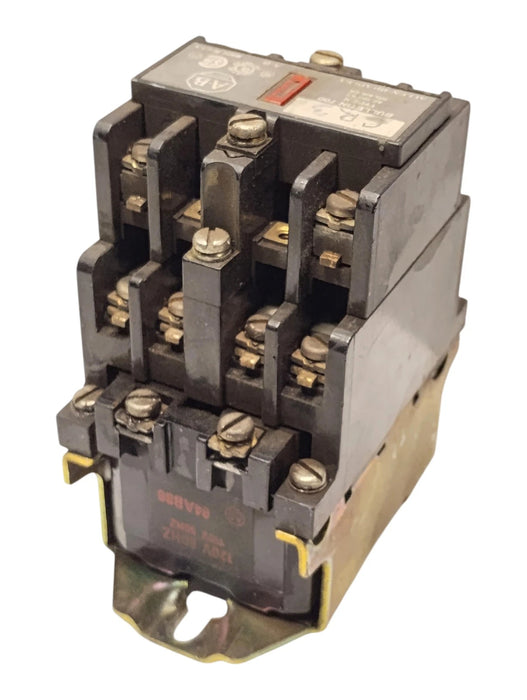 Allen-Bradley 700-N600A1 Series C 300 V AC 10 A Relay w/ 110-120 V AC Coil