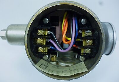 United Electric H122 9696-156 Pressure Switch