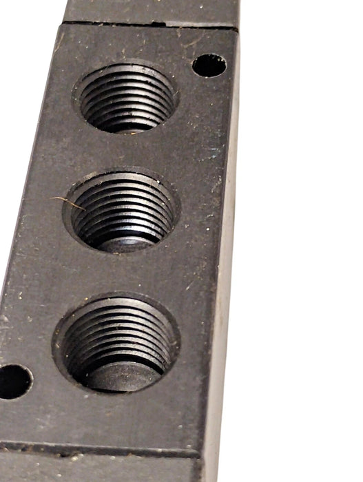 Parker B340000XXC 150 psi Pneumatic Manifold