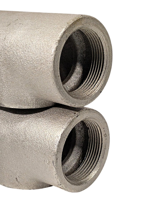 Crouse Hinds T57 1-1/2 in Rigid Conduit Outlet Body