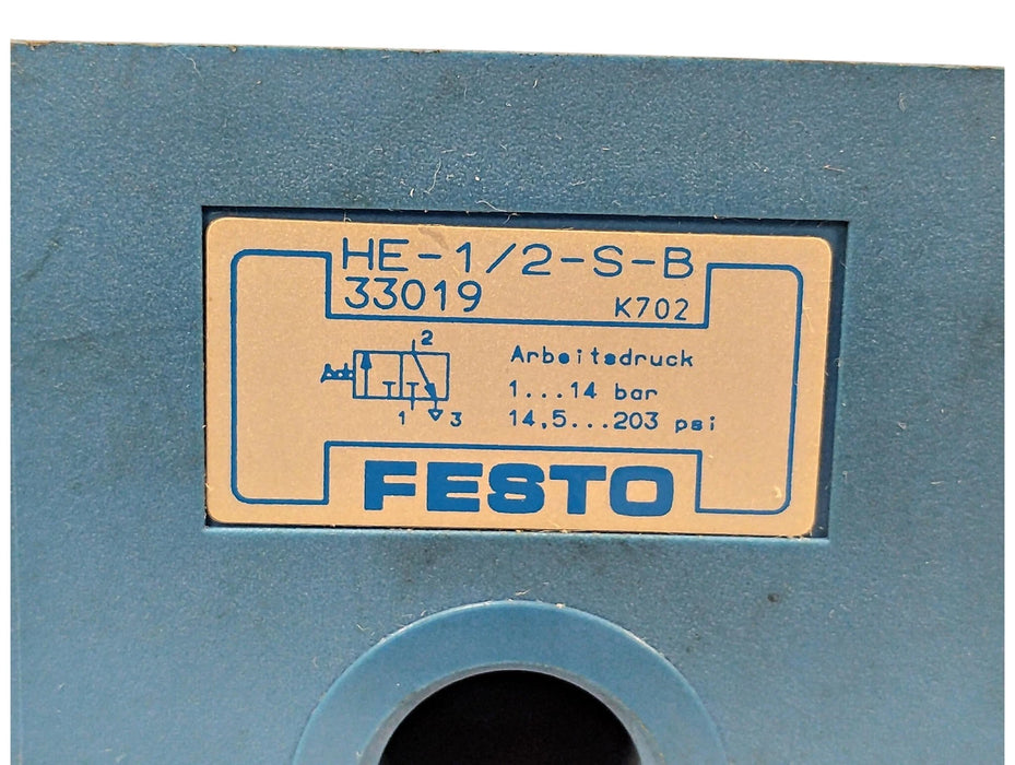 Festo HE-1/2-S-B 33019 14.5-203 psi Manual Valve