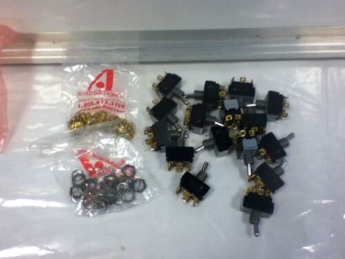 LARGE LOT OF 1026 TOGGLE SWITCHES 126 SWITCHES