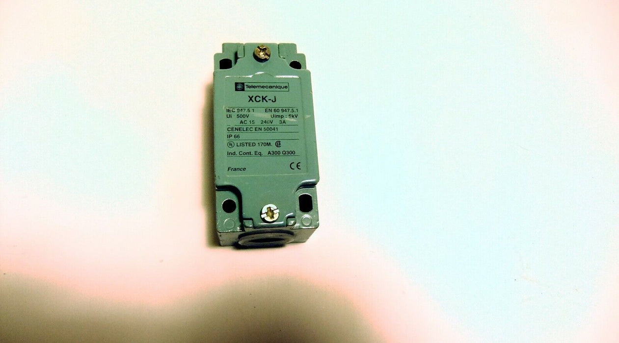 Telemecanique Limit Switch Body ZCK-J1