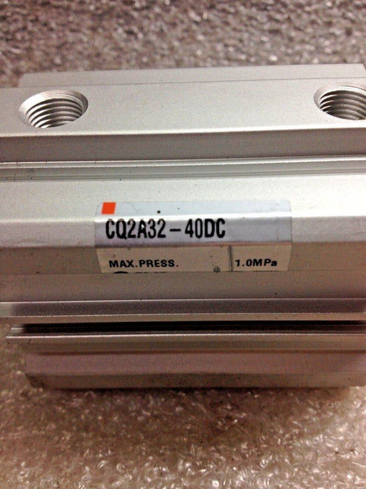 SMC CQ2A32-40DC Compact Cylinder