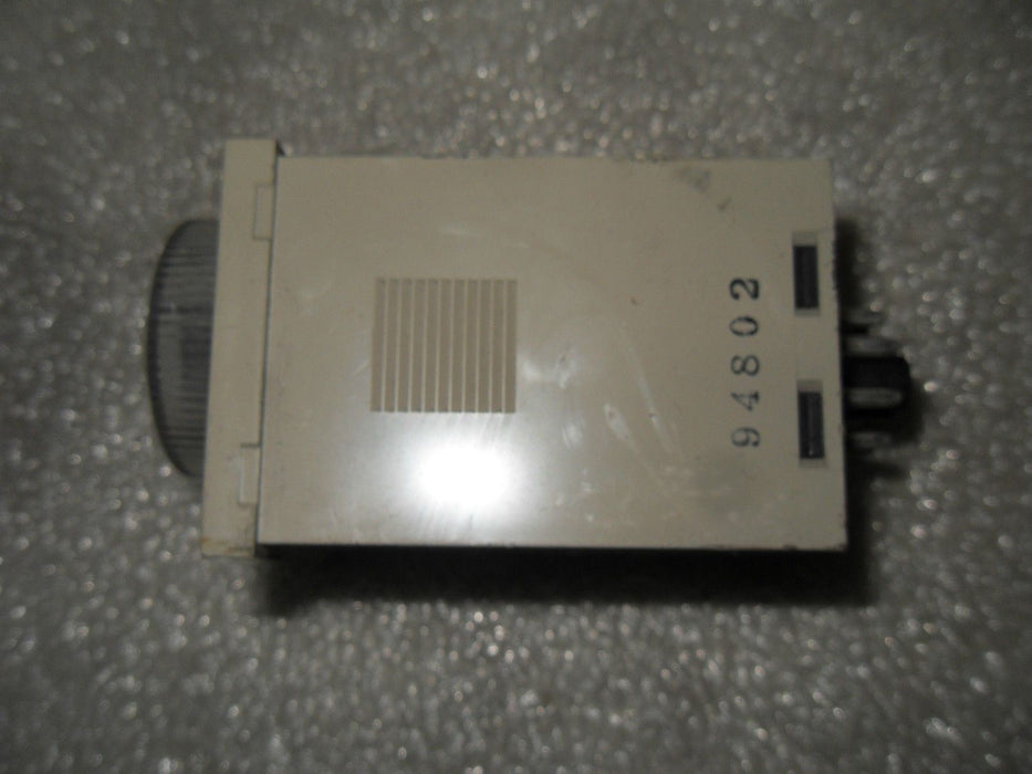 IDEC GE1A-C 110-120VAC Electronic Timer