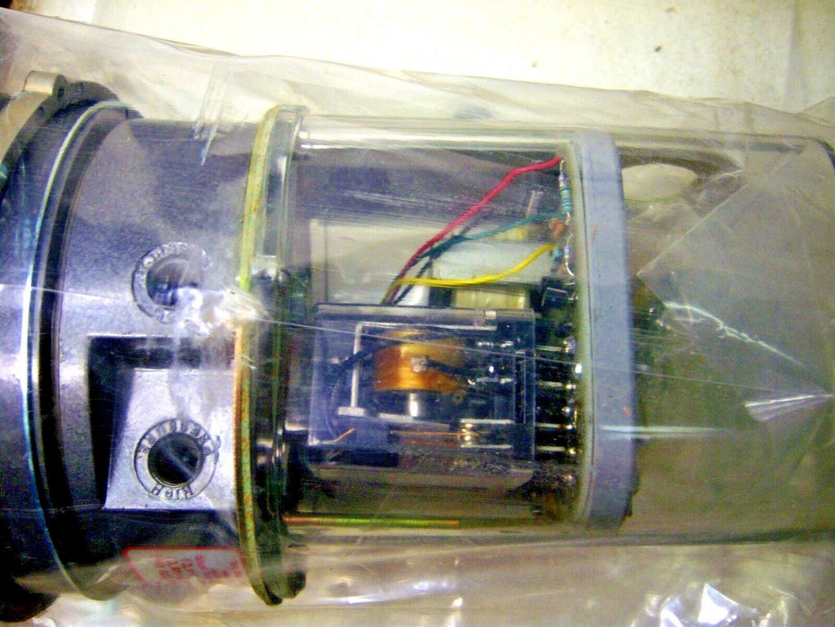 Dwyer 3005 Pressure Switch Gauge