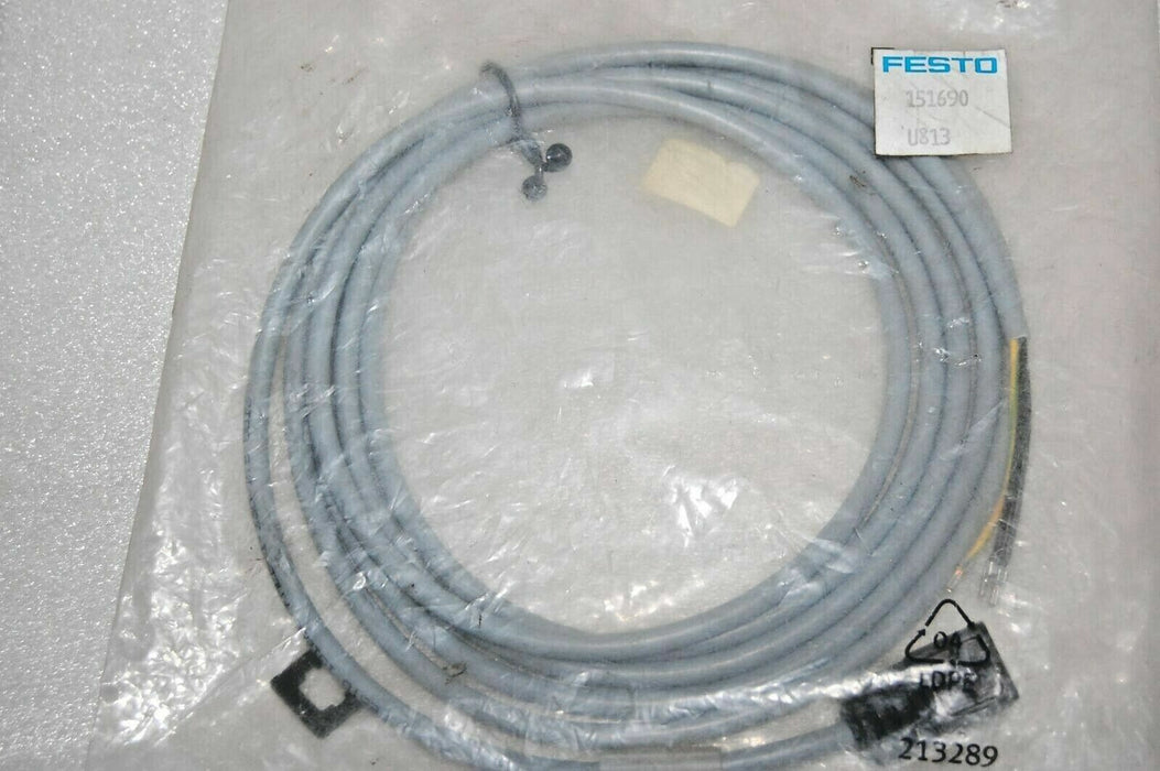 Festo Electric KMEB1230AC25 Plug Socket W/ Cable