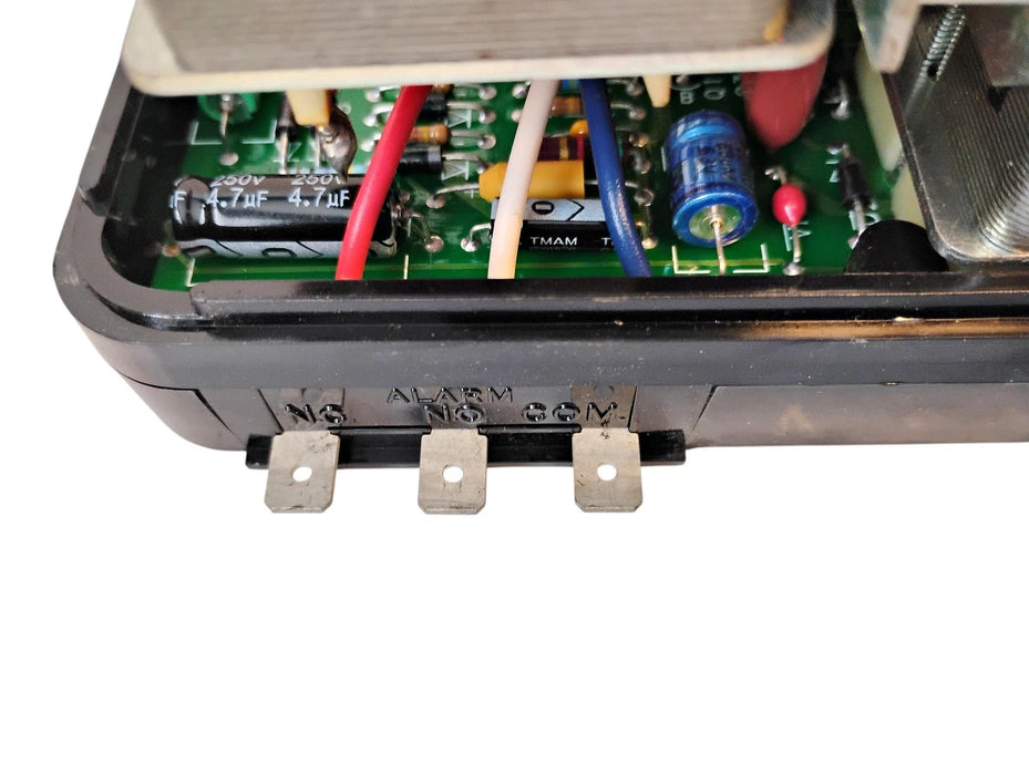 Honeywell RA890G-1260 PROTECTORELAY 120V AC 15 Sec/3 Sec Flame Safety Controller