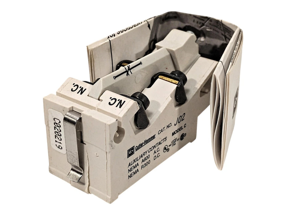Cutler-Hammer J02 Model C 600VAC/300VDC 10 A Auxiliary Contact block