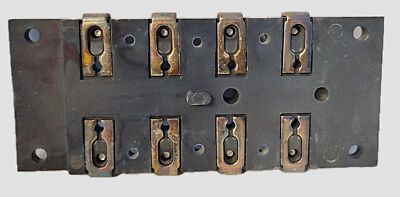 Hubbell TB2 250 V AC Terminal Block for Pushbutton Station